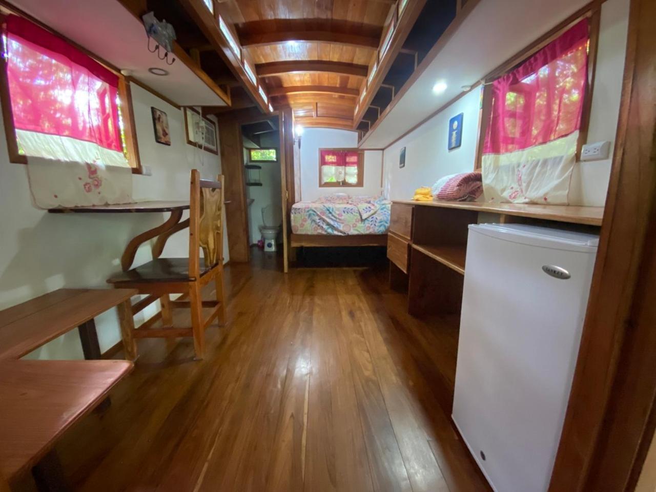 Gypsy Wagons Hotel Pavones  Exterior foto
