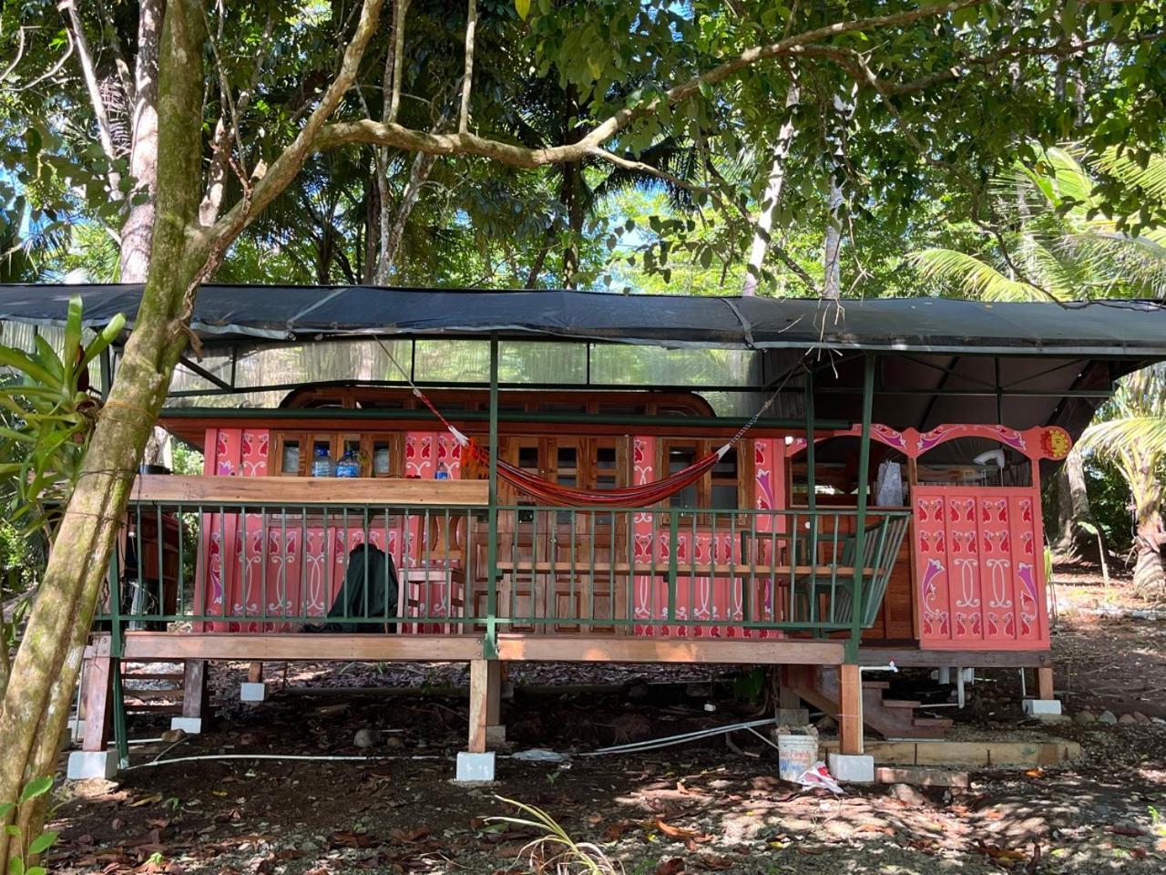 Gypsy Wagons Hotel Pavones  Exterior foto